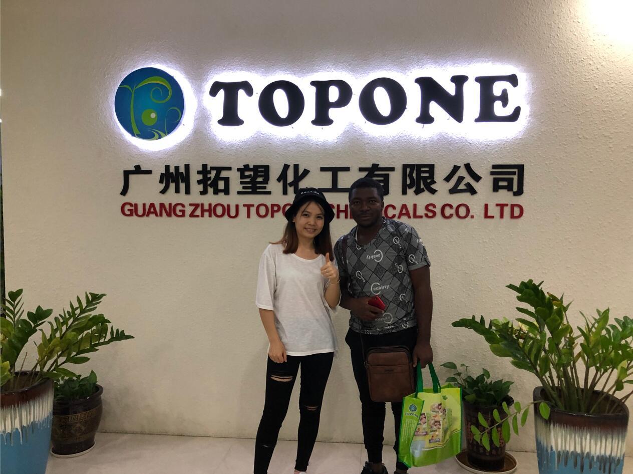 Добро пожаловать Клиента из Нигерии посетить Топоне Компания